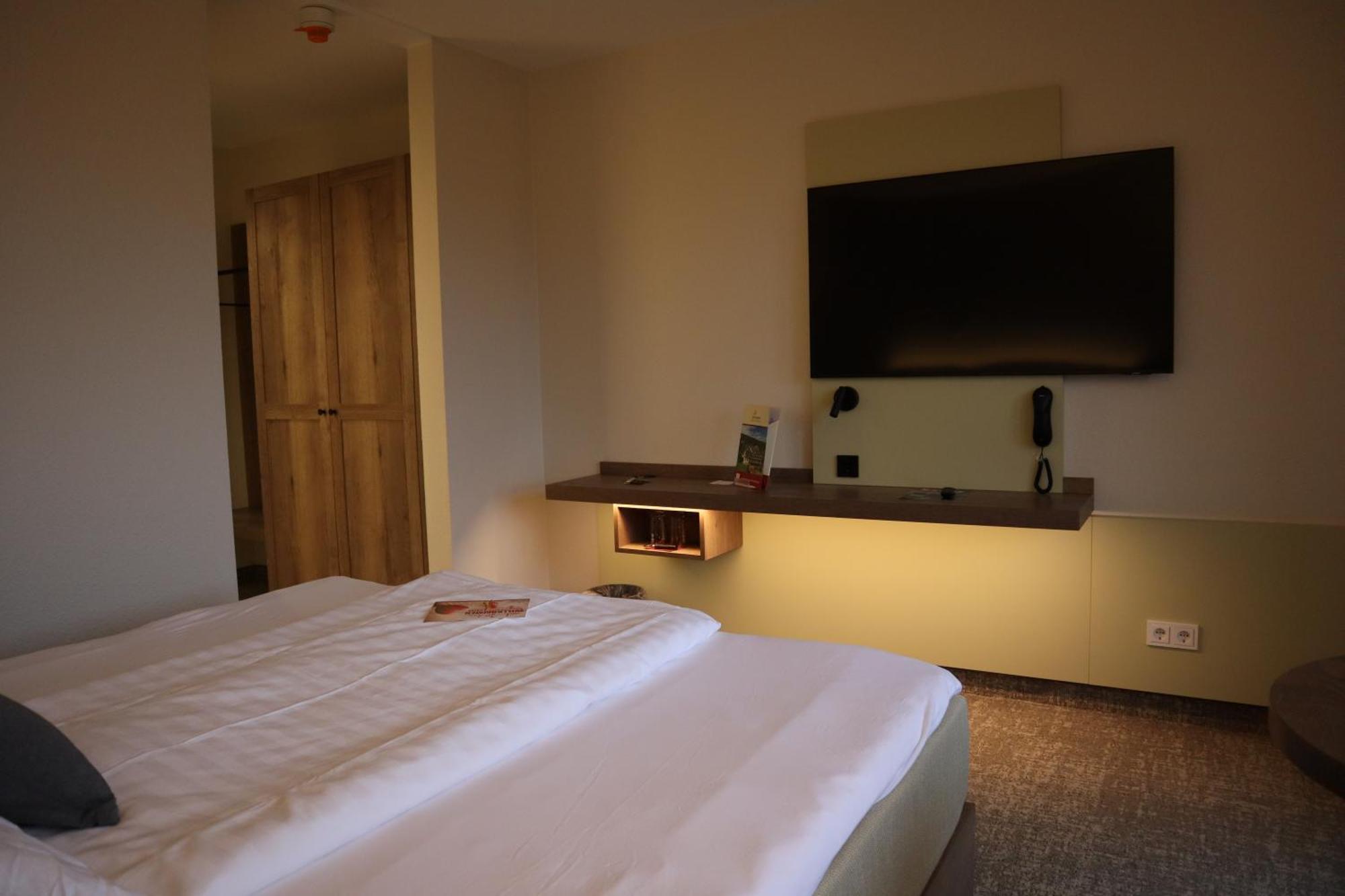Wohlfuehlhotel Der Jaegerhof Willebadessen Εξωτερικό φωτογραφία